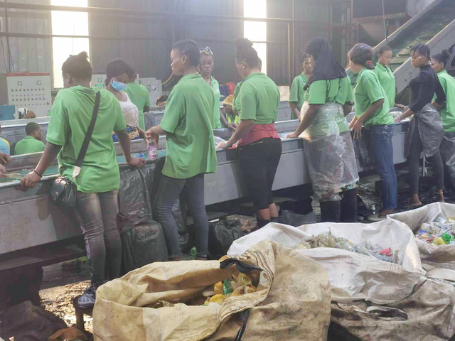 নাইজেরিয়া - প্লাস্টিক রিসাইক্লিং মেশিন এবং সমাধান